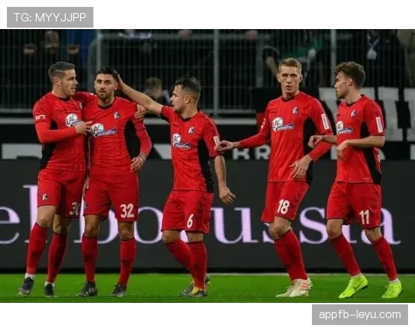 西汉姆青训营培养未来之星，年轻球员状态回暖值得关注